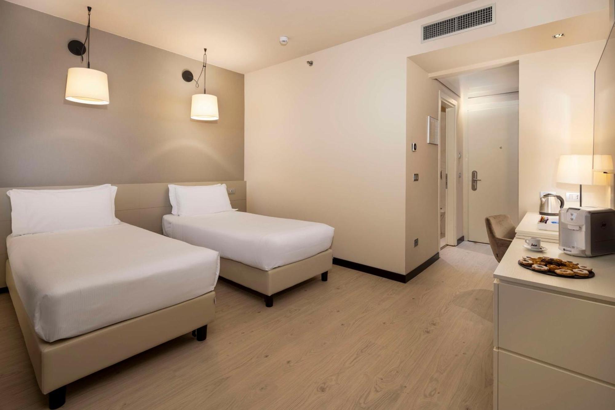 Best Western Plus Tower Hotel Bologna Esterno foto