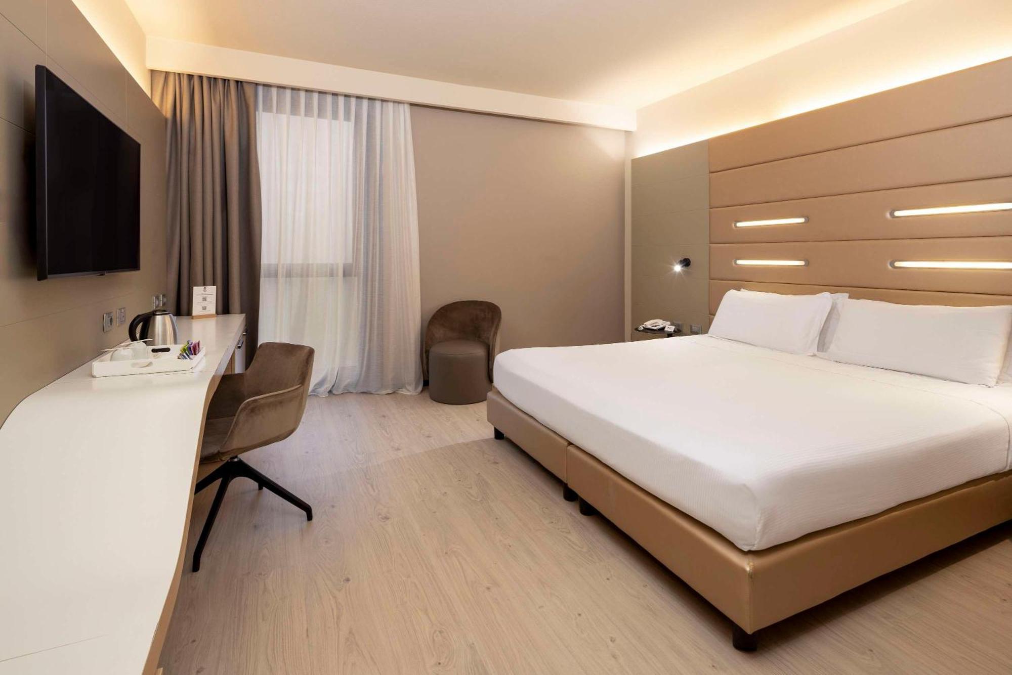 Best Western Plus Tower Hotel Bologna Esterno foto