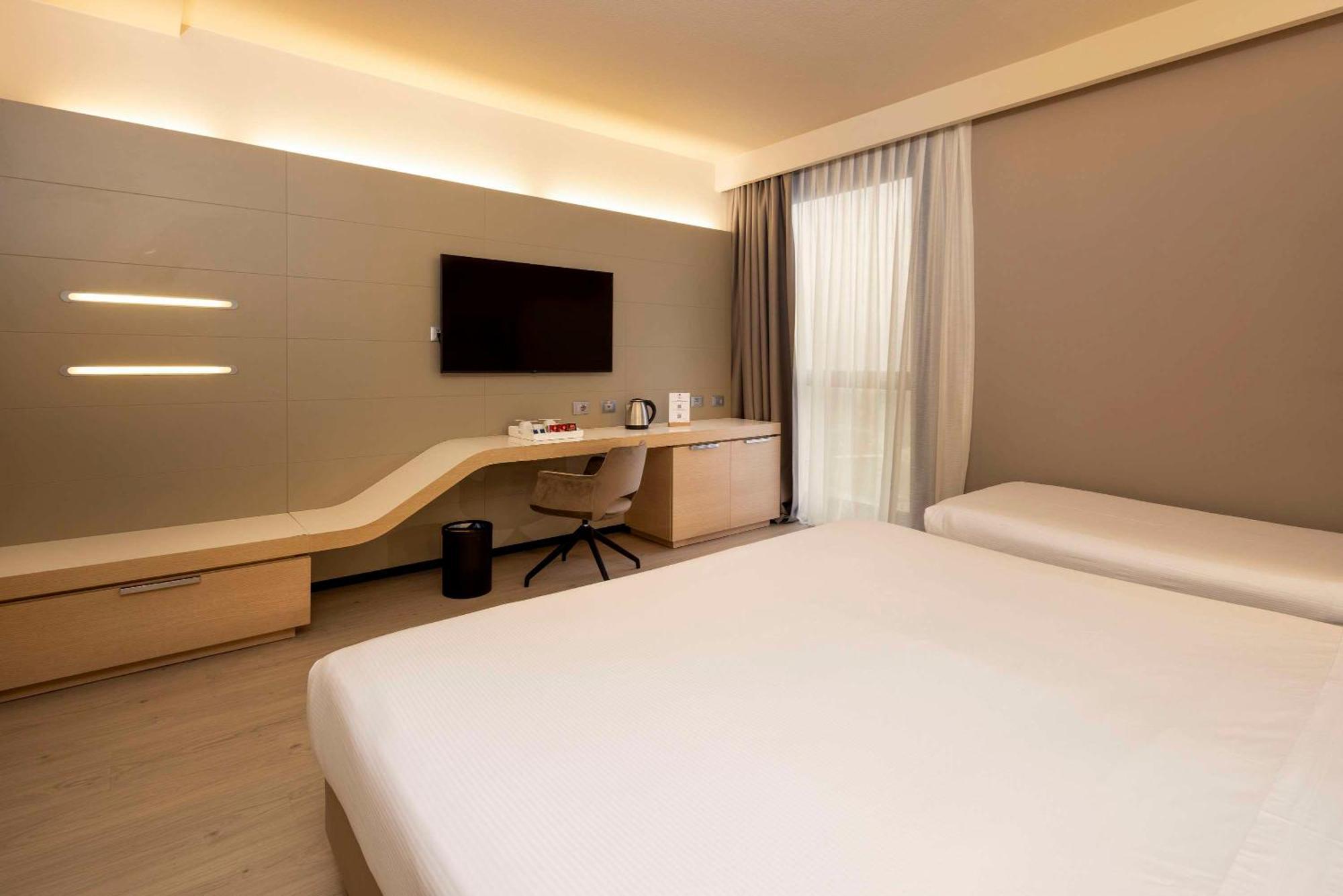 Best Western Plus Tower Hotel Bologna Esterno foto